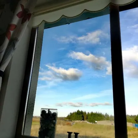 42 Cnoc Na Si *